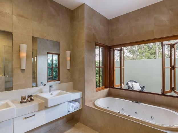 Spicers Sydney Hamilton_Luxury_Spa_Suite