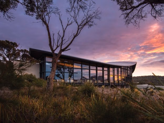 Tasmania saffire restaurant credit saffire