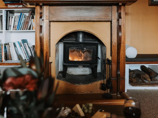 The_Maria_Island_Walk__Bernacchi House fireplace_credit Renee Thurston