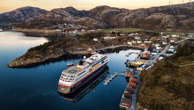 Bessaker_Norway_Hurtigruten_Cruise-Photo_Tommy_Simonsen