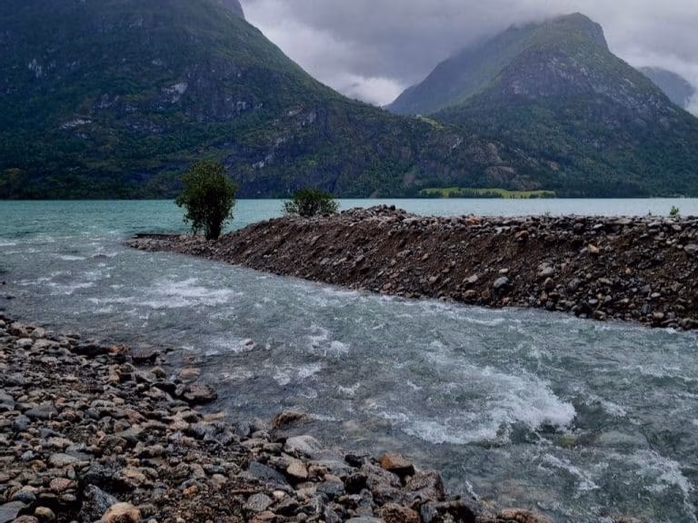 Grand Fjords & Iconic Viking Shores Cruise on Viking Neptune (7)