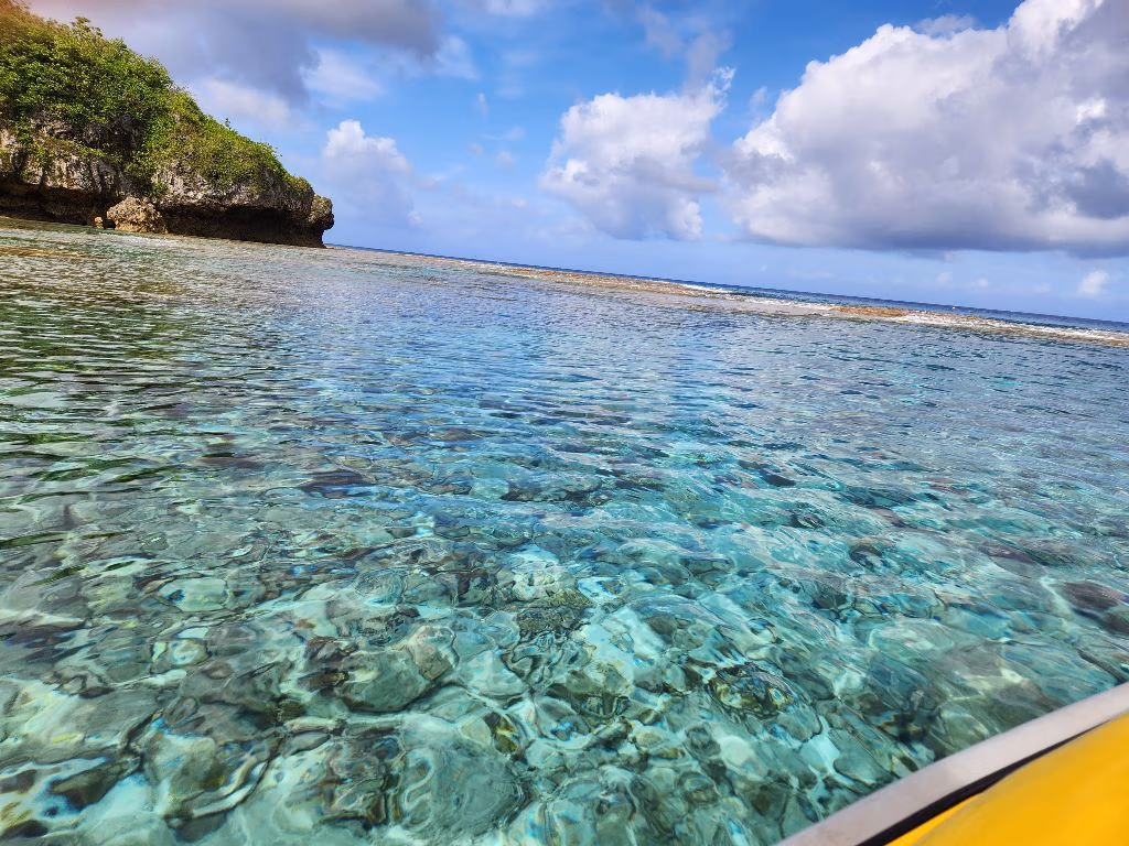 Niue clear water